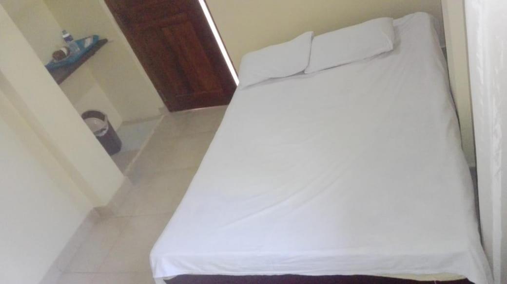 Villu Villa Anuradhapura Buitenkant foto