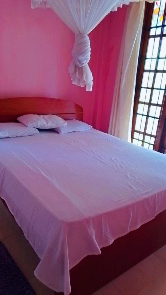 Villu Villa Anuradhapura Buitenkant foto