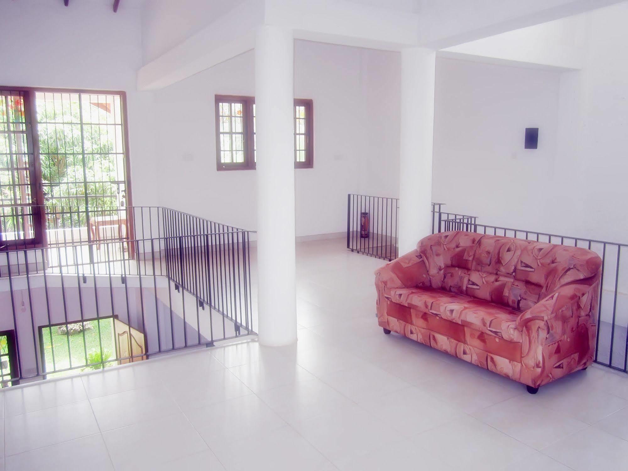 Villu Villa Anuradhapura Buitenkant foto
